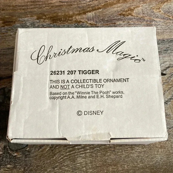 * Vintage* Disney | Tigger with Santa Bag Ornament - Picture 4 of 4